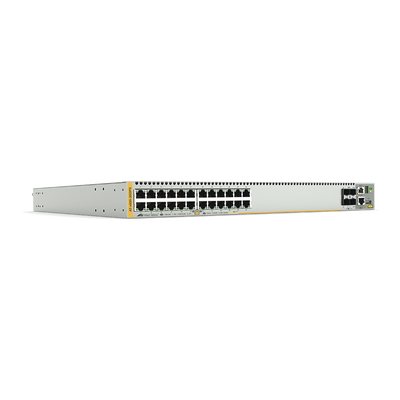 Switch PoE+ Stackeable Capa 3, 24 puertos 10/100/1000 Mbps + 4 puertos SFP+ 10 G y dos bahías hotswap PSU, Versión Federal