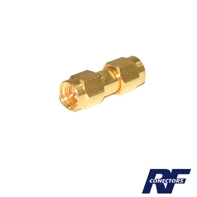 Adaptador Tipo Barril, de Conector SMA Macho a SMA Macho, Oro/ Oro/ Teflón.â€‹